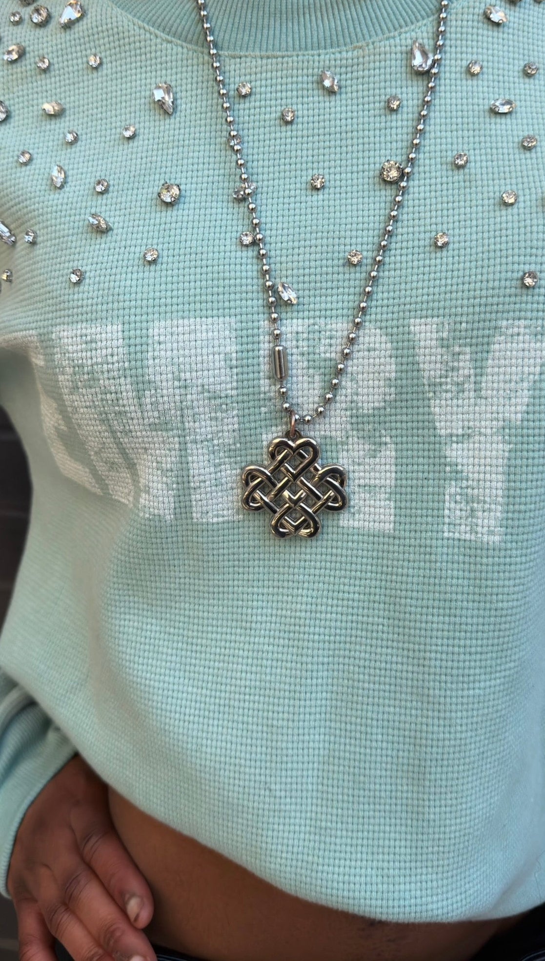“WEAVE” Chain